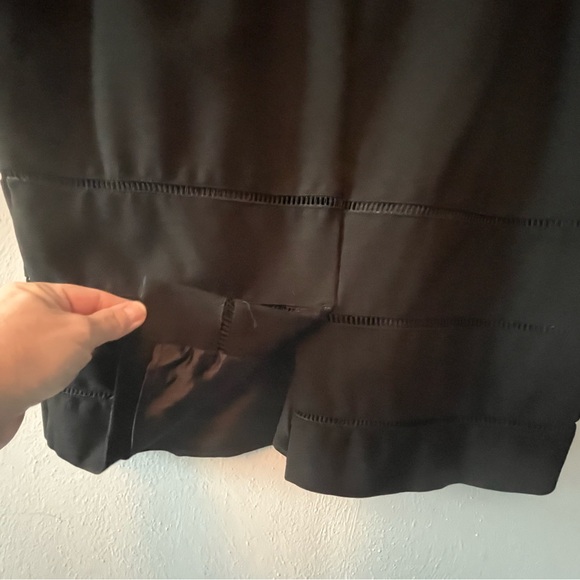 GILI Black Pencil Skirt with detail at hem line, lined Size 18W - Picture 4 of 6